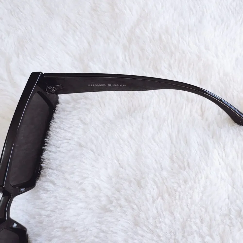 Aaron Black w/ Blue Tint Rectangular Sunglasses